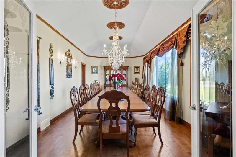 244094 Partridge PL, Rural Rocky View County, AB, T3Z3M2, CANADA, Calgary, Alberta, Canada. - Photo 5