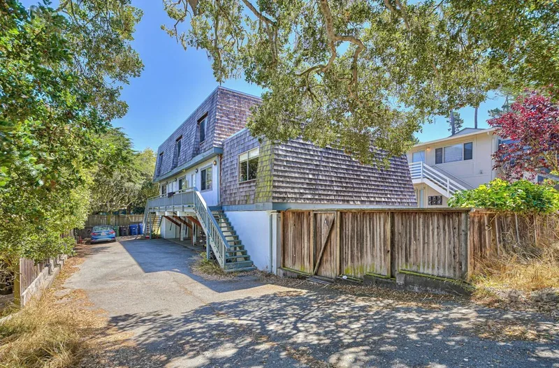 Quadruplex in Monterey