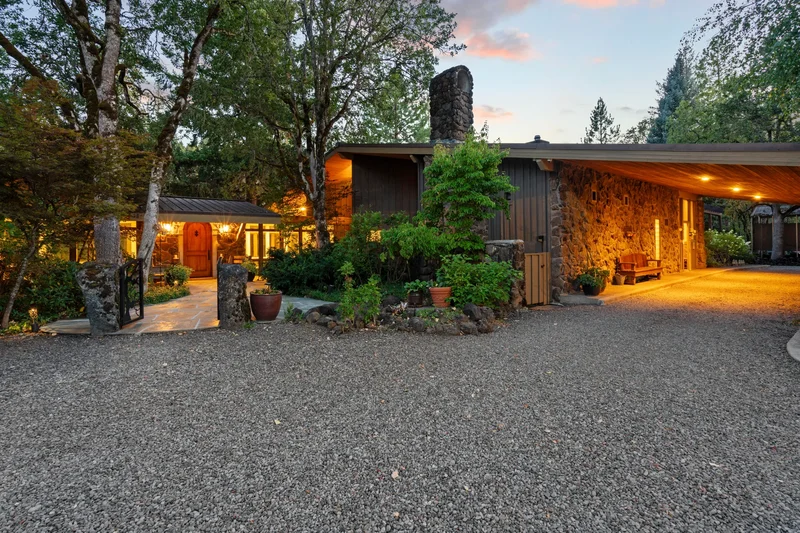 2871 Cobleigh, Eagle Point, OR, 97524, USA, Eagle Point, Oregon, United States. - Photo 13