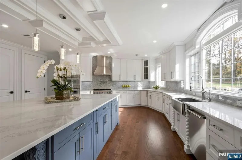 707 Black Hawk Lane, Franklin Lakes, NJ 07417, Franklin Lakes, New Jersey, United States. - Photo 11