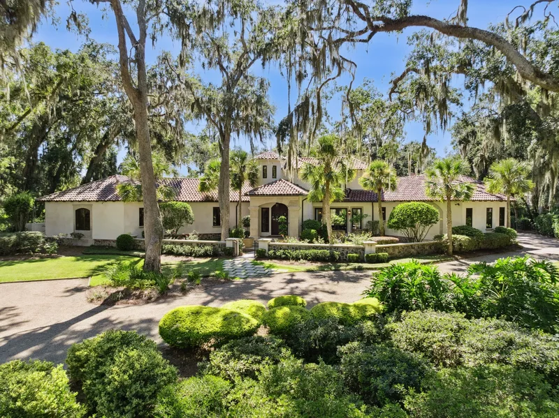 305 Hawkins Island Drive, Saint Simons Island, GA 31522, St. Simons, Georgia, United States. - Photo 7