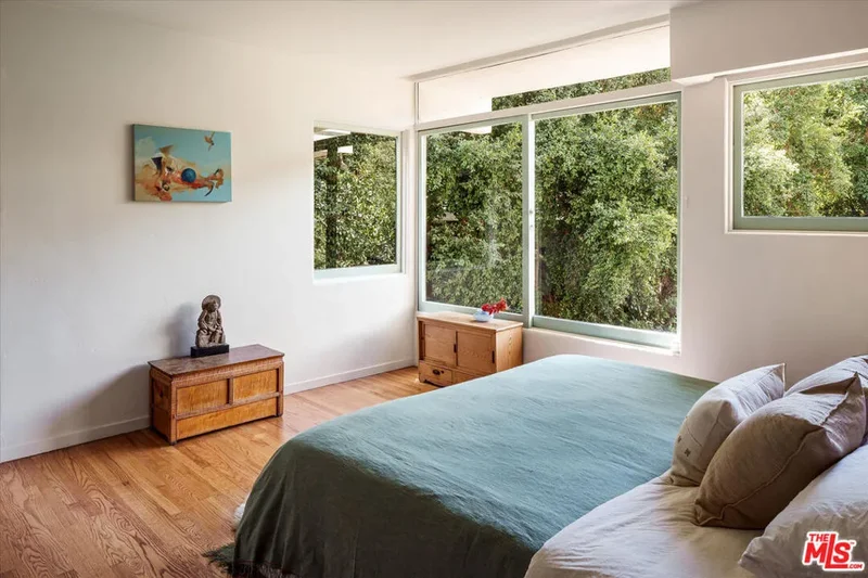 2764 Outpost Drive, Los Angeles, California, United States. - Photo 26