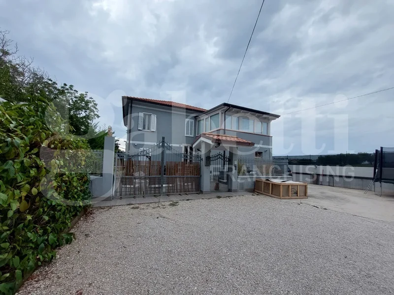 Via Balifieri, 50, Abruzzo, Italy. - Photo 15