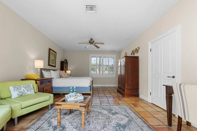 1608 Lake Avenue, West Palm Beach, Florida, United States. - Photo 29