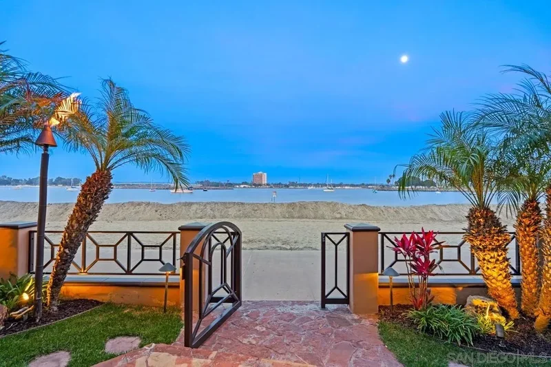 2741 Bayside Walk, San Diego, California, United States. - Photo 15