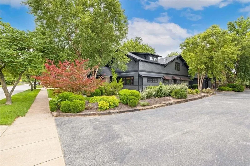603 W Central Avenue, Bentonville, AR 72712, Cave Springs, Arkansas, United States. - Photo 34