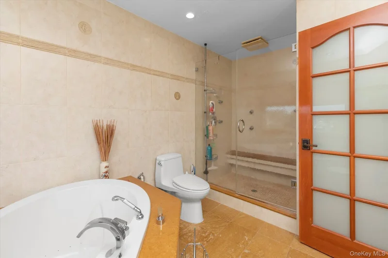 2072 Legion Street, Bellmore, New York, United States. - Photo 11