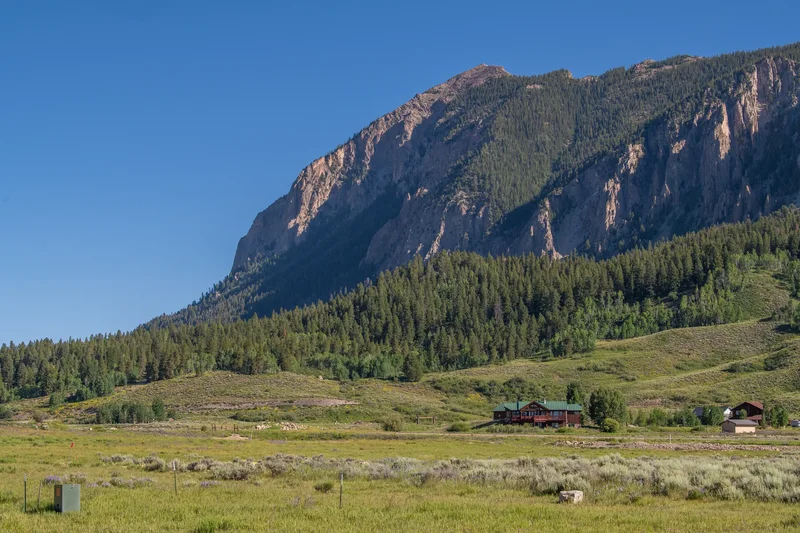 527 South Avion Drive , Crested Butte, CO 81224, Crested Butte, Colorado, United States. - Photo 27