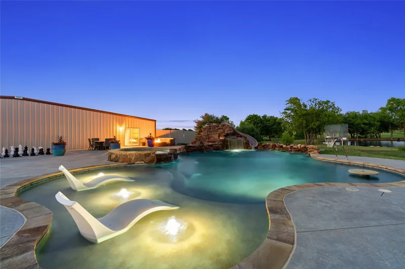 12190 Marion Road, Sanger, TX 76266, Sanger, Texas, United States. - Photo 33