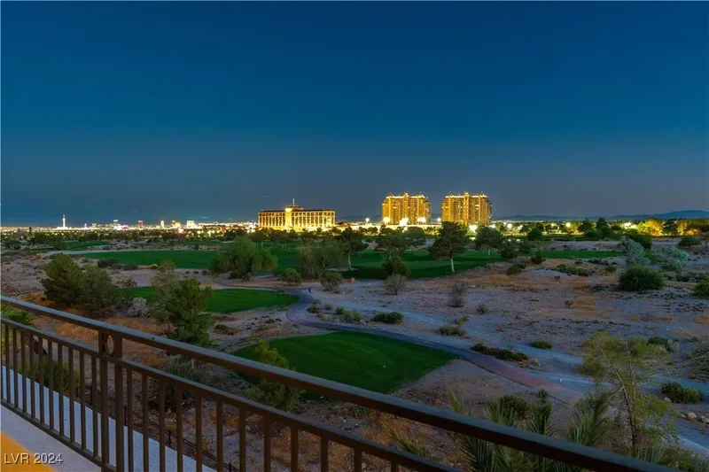 9219 Tesoras Drive 402, Las Vegas, NV 89144, Las Vegas, Nevada, United States. - Photo 9