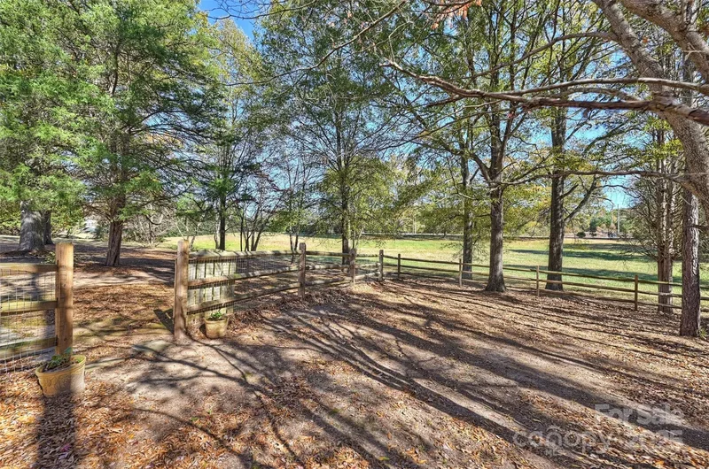 1015 Estate Lane, Weddington, NC 28104, Weddington, North Carolina, United States. - Photo 3