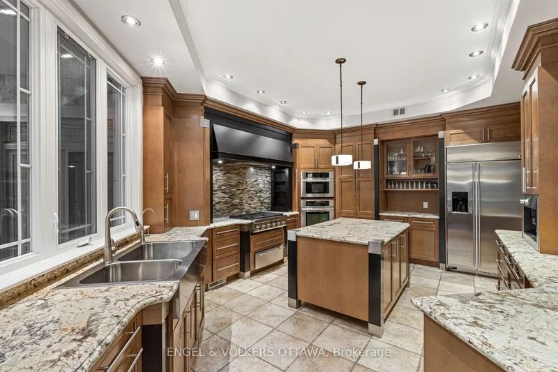 5800 Queenscourt Crescent, Ottawa, Ontario, Canada. - Photo 33