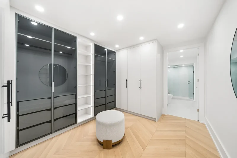 110 Bloor St W  1009, Toronto, ON M5S 2W7, Toronto, Ontario, Canada. - Photo 42