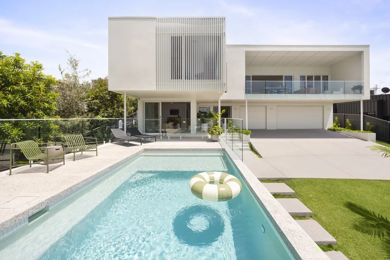 Architect Designed Luxury With Ocean Views – Peregian Springs Perfection