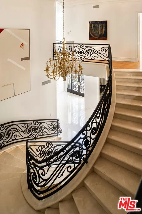 10509 Vestone Way, Los Angeles, California, United States. - Photo 12