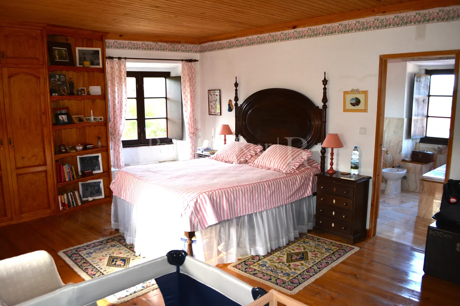 Gallery photo 10