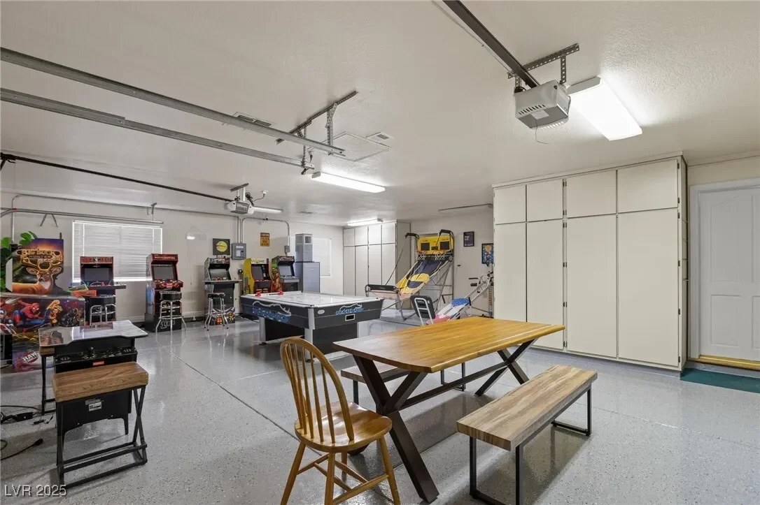 7471 Darby Avenue, Las Vegas, Nevada, United States. - Photo 28