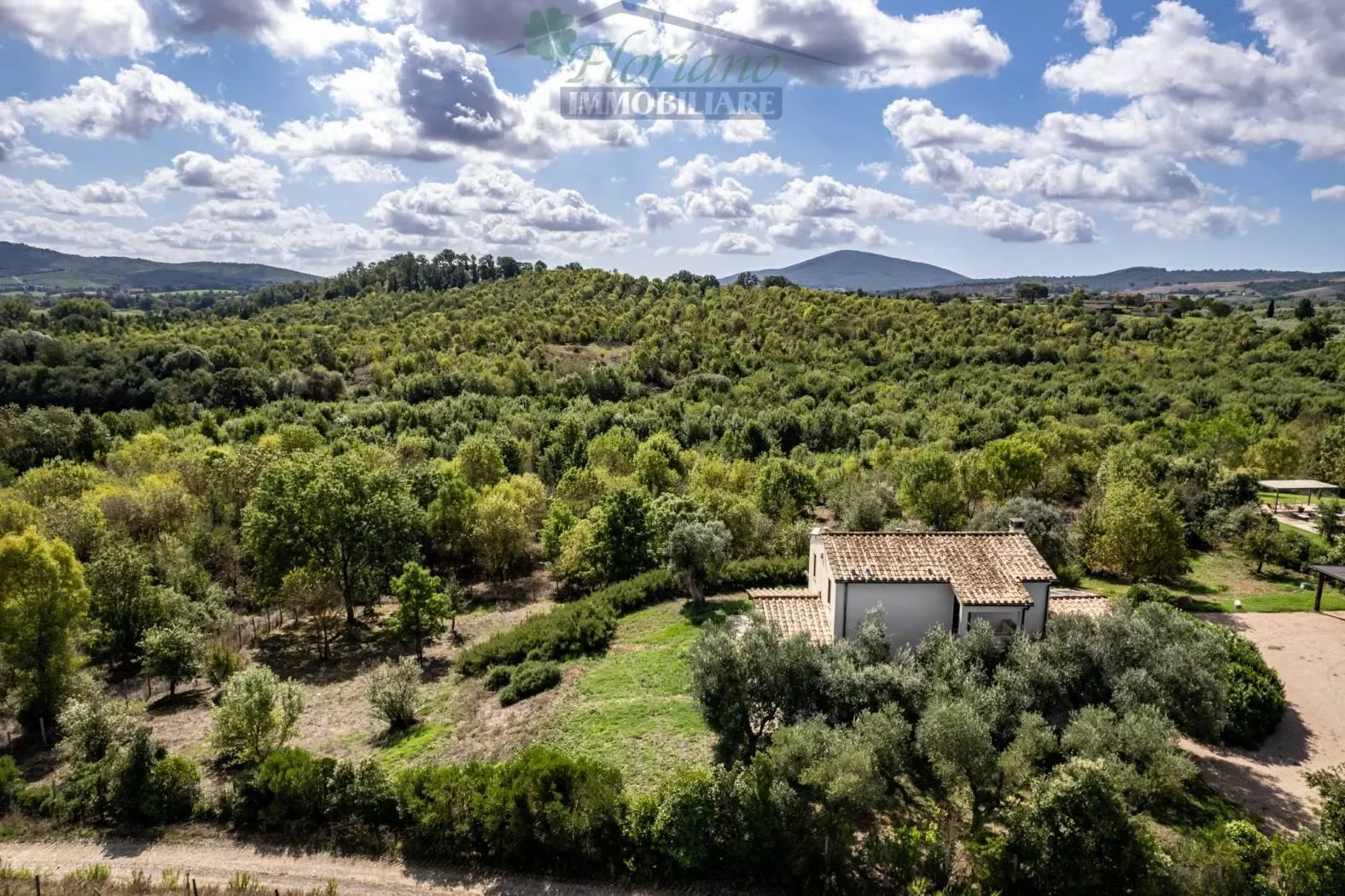 Via Vallerana Alta, Capalbio, Tuscany, Italy. - Photo 12