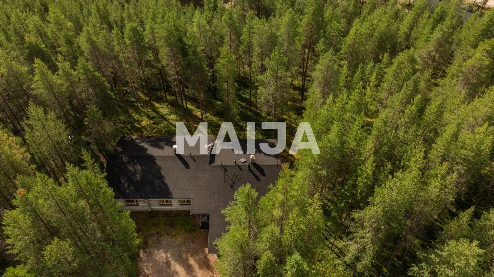 Exterior photo 3