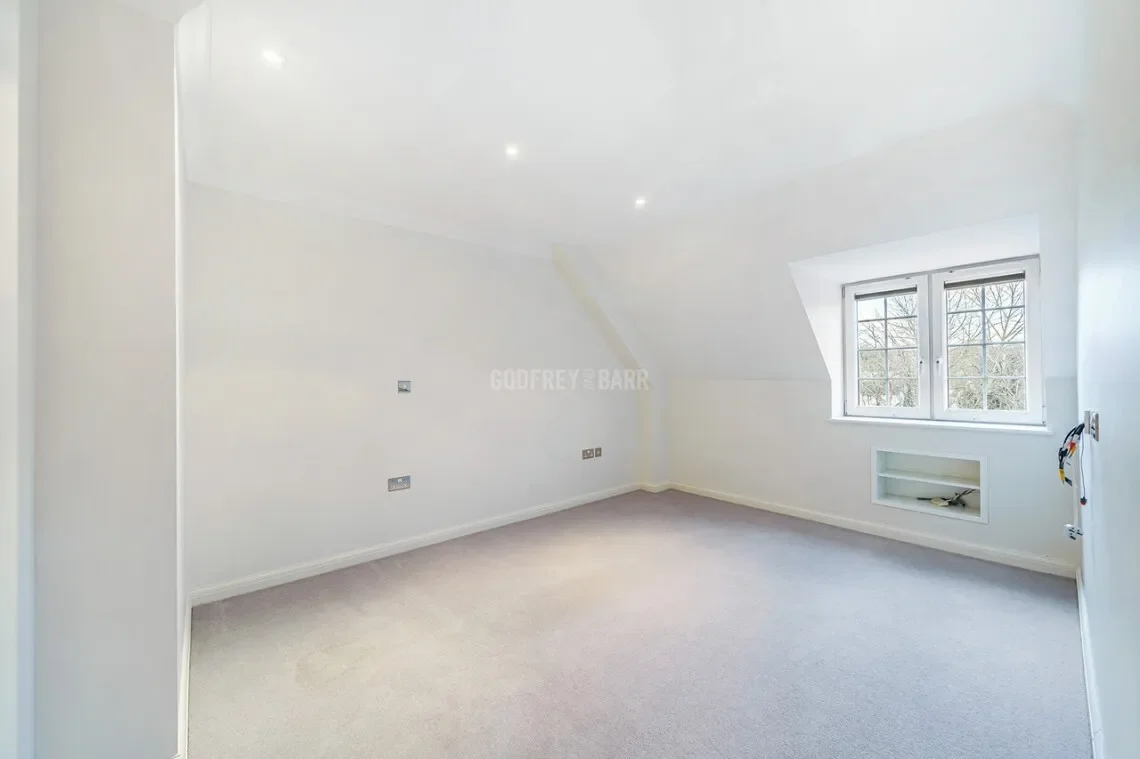 Aspen Court, Holders Hill Road, London, England, United Kingdom. - Photo 12