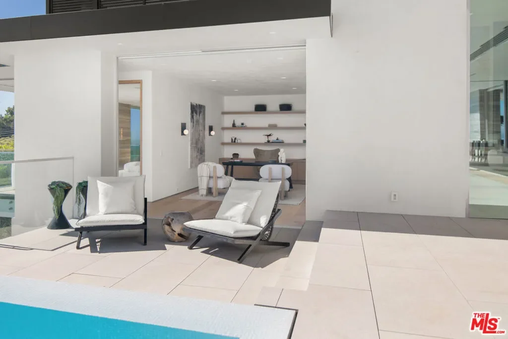 26946 Pacific Coast Hwy, Malibu, California, United States. - Photo 40