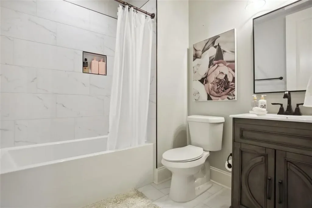525 FOREST HILLS Drive, Atlanta, Georgia, United States. - Photo 32