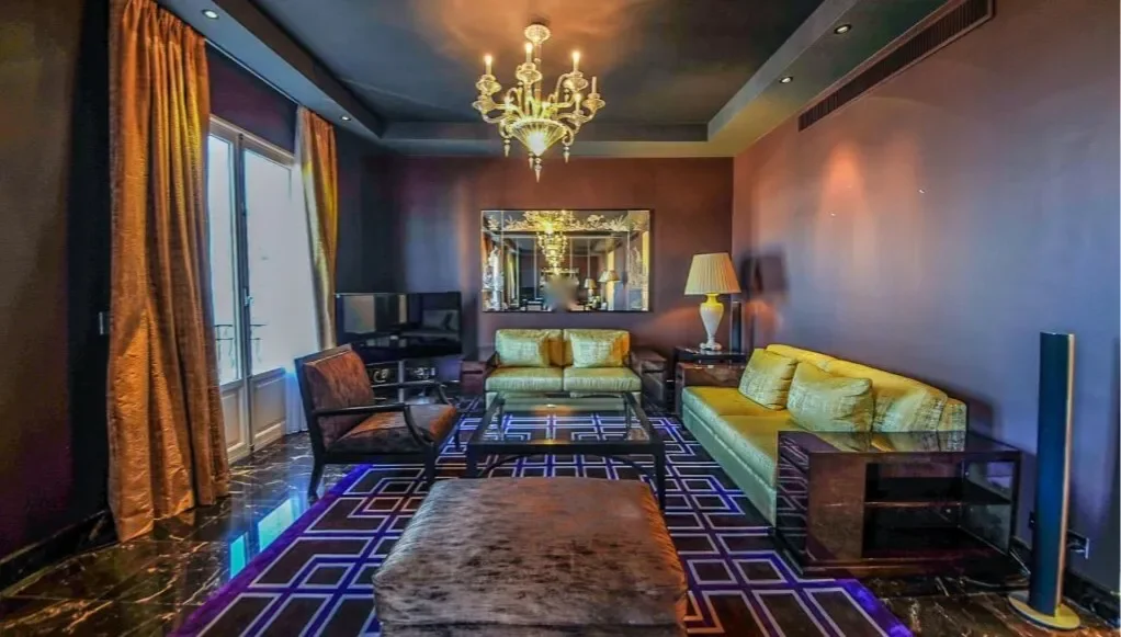 MONTE CARLO - 2-BEDROOM PENTHOUSE