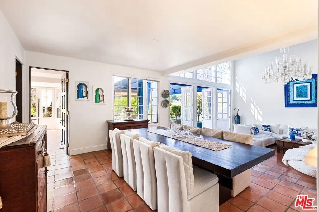 2113 Stoney Hill Road, Los Angeles, California, United States. - Photo 12