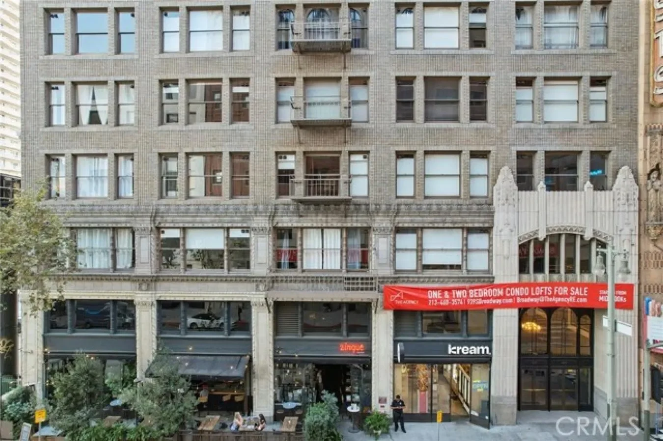 939 Broadway Unit 203, Los Angeles, California, United States. - Photo 9