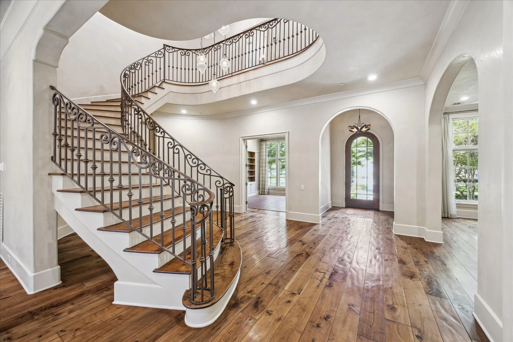 601 Lindenwood Drive, Houston, Texas, United States. - Photo 2