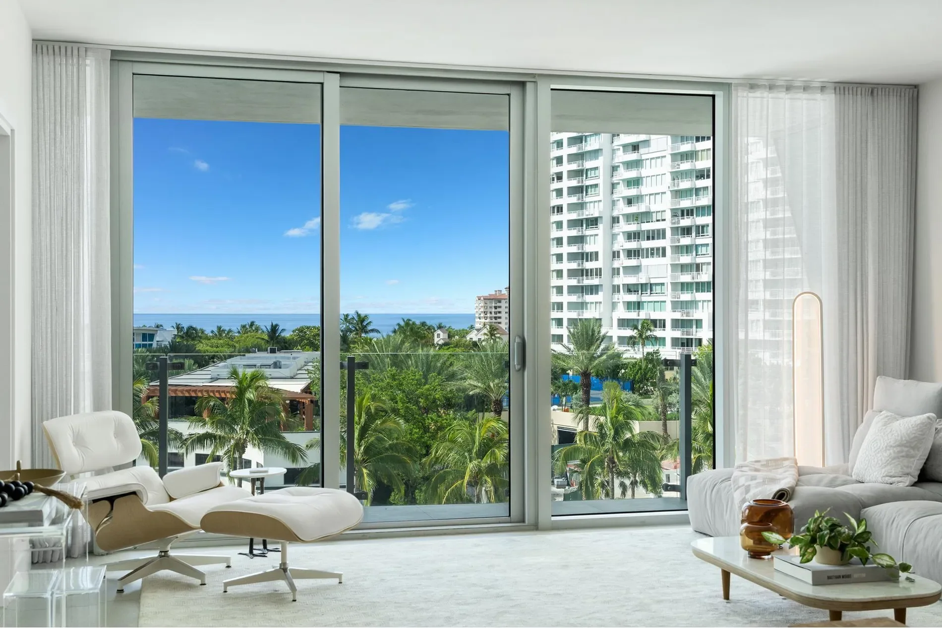 1 Collins Ave, Miami Beach, Florida, United States. - Photo 4
