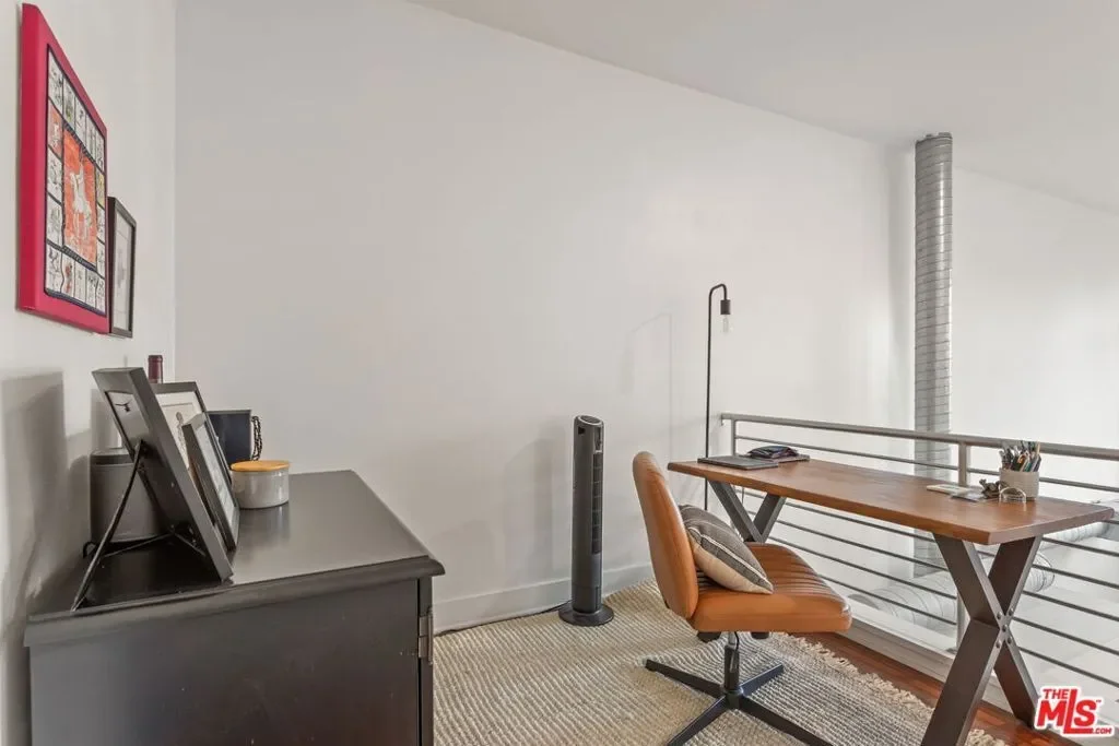 25 Delancy, Irvine, California, United States. - Photo 31