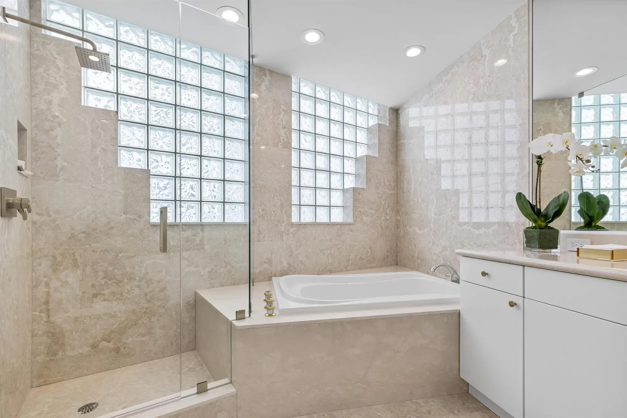 2494 S Ocean Boulevard, Boca Raton, Florida, United States. - Photo 41