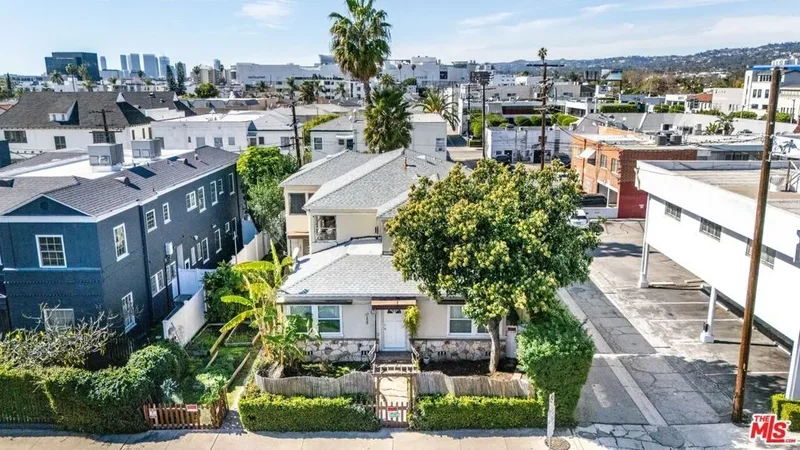 Residential Income in Los Angeles