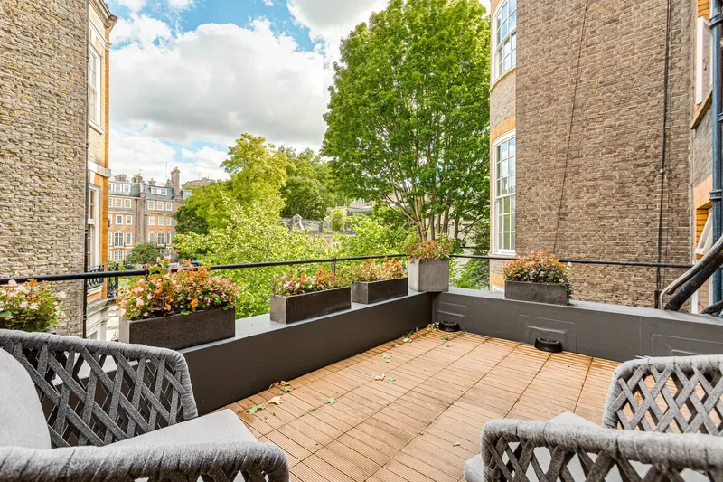 Dunraven Street, London, W1K, London, England, United Kingdom. - Photo 7