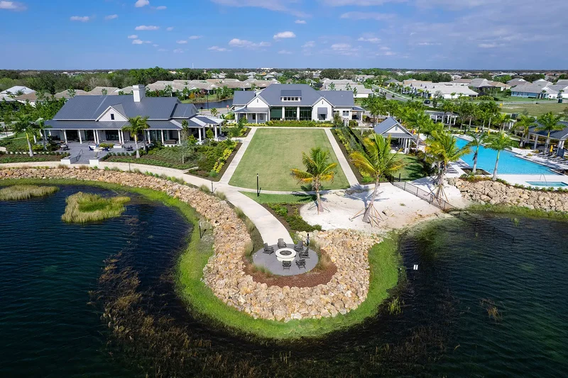 8273 Grande Shores Drive, Sarasota, FL 34240, Sarasota, Florida, United States. - Photo 16