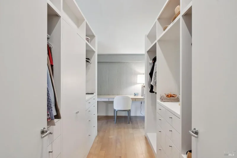 13418 Chalk Hill Road, Healdsburg, California, United States. - Photo 32