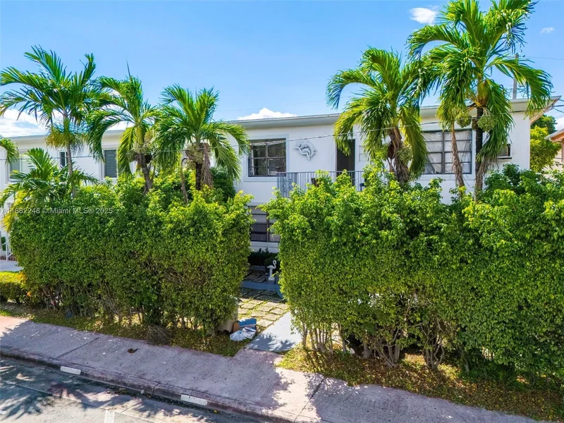 7320 Carlyle Ave, Miami Beach, Florida, United States. - Photo 35
