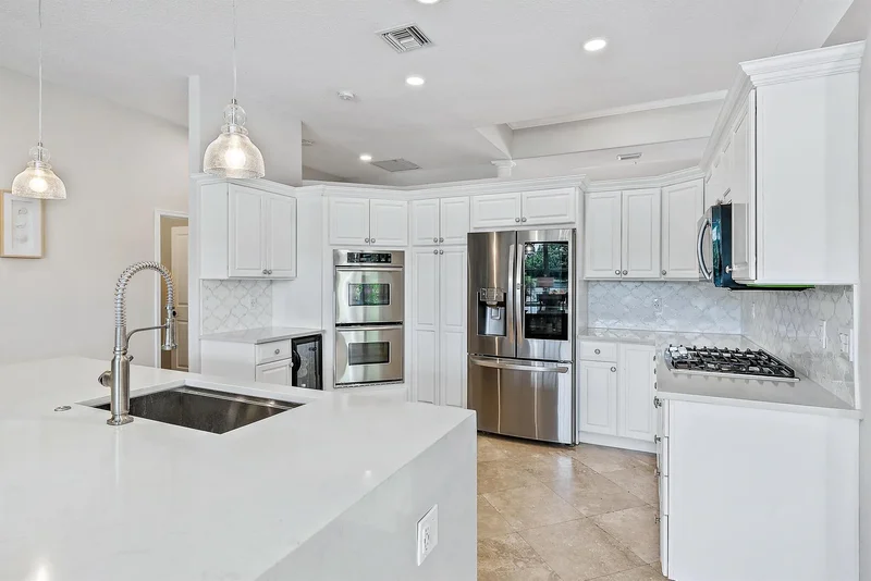 8933 Lakes Boulevard, Loxahatchee, Florida, United States. - Photo 4