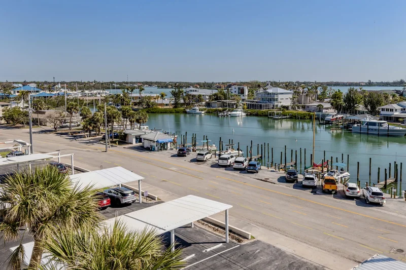 950 Tarpon Center Drive , 506, Venice, FL 34285, Venice, Florida, United States. - Photo 33