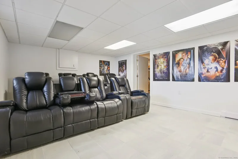 65 Neptune Dr, Groton, Connecticut, United States. - Photo 28