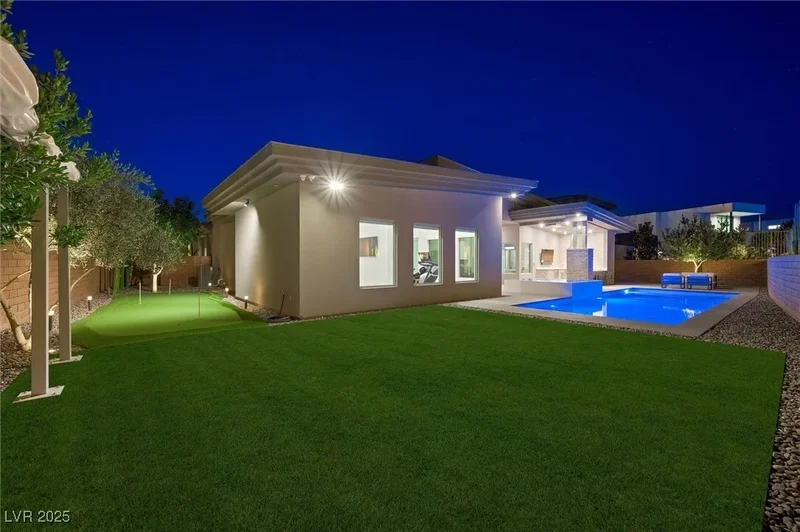 11 Hawkeye Lane, Las Vegas, NV 89135, Las Vegas, Nevada, United States. - Photo 33