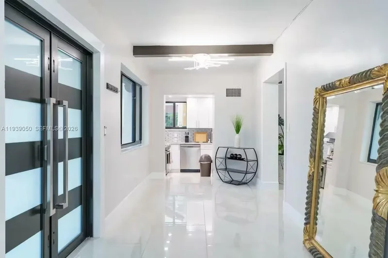 1721 SW 11th Ter, Miami, Florida, United States. - Photo 2