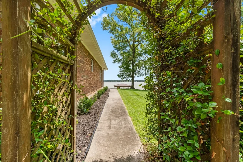 191 Beth Circle, Huntsville, TX 77320, Oakhurst, Texas, United States. - Photo 23