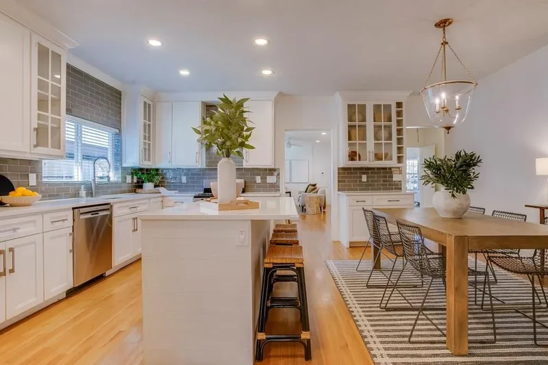 5738 Vanderbilt Avenue, Dallas, Texas, United States. - Photo 12