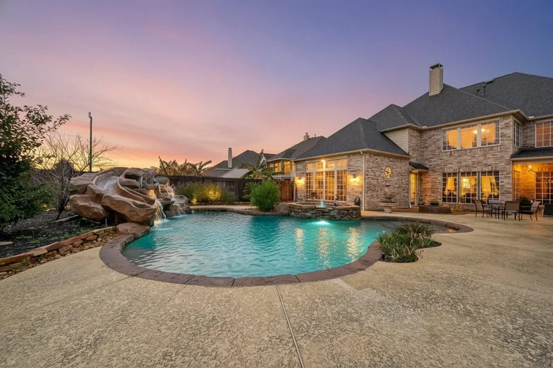 Single Family Residence in Cypress