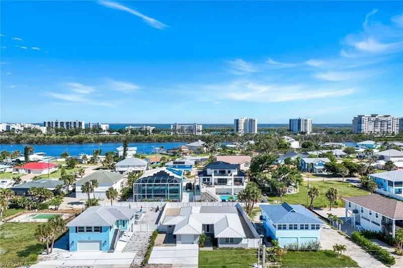 7987, Fort Myers Beach, Florida, United States. - Photo 9