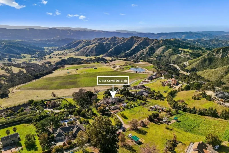 17755 Corral Del Cielo Road, Salinas, California, United States. - Photo 46