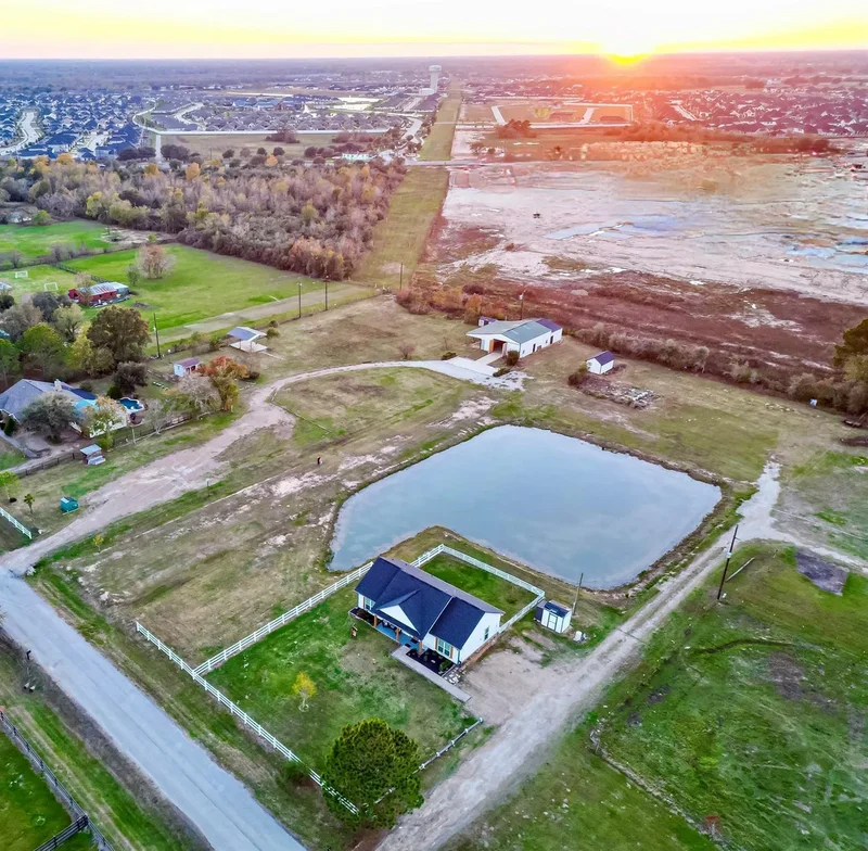 6702 S Mallard Drive, Fulshear, Texas, United States. - Photo 23