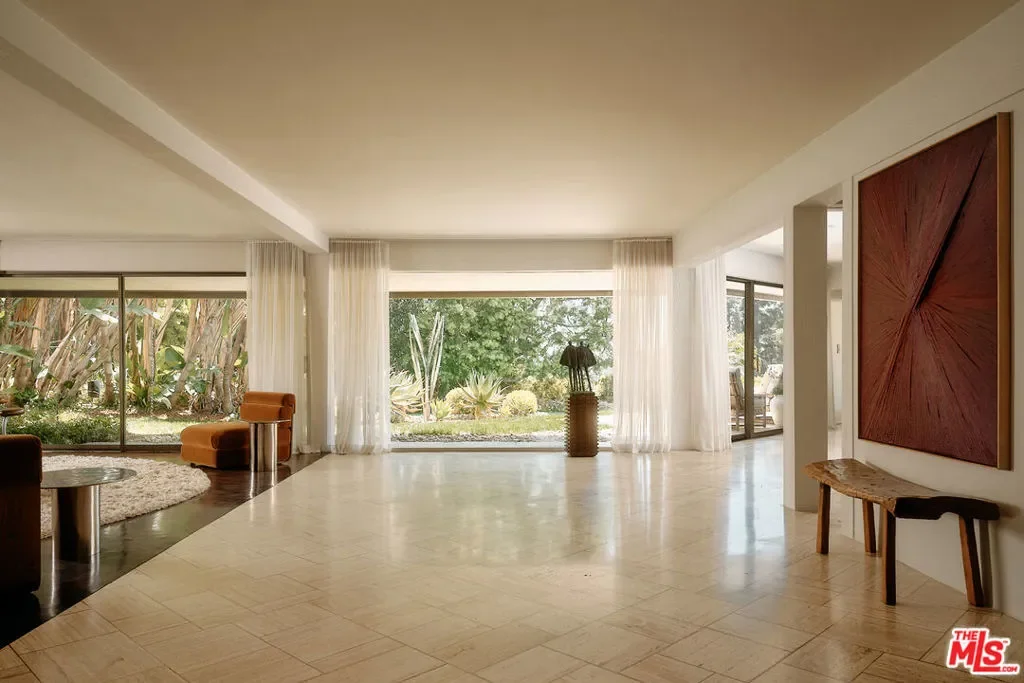 1117 N Beverly Drive, Beverly Hills, California, United States. - Photo 26